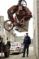 Plusieurs fois par an, les contribuables peuvent s’inscrire à la mairie pour faire enlever leurs ferrailles (voitures, congélateurs, vélos…). Lors du passage des ferrailleurs, Jean- Luc les accompagne pour les guider à travers l’étendue de la commune et les lieux-dits mais également pour prendre les renseignements et informer la préfecture lorsqu’il s’agit de la destruction des véhicules. Police municipale, ilotage, contrôle routier, missions de la police municipale, brigade equestre, chevaux, arrestation, violences urbaines, police de proximité, securité routière, brigade nautique, brigade moto, femmes dans la police municipale, eurolaser, scooter, contrôle de vitesse, fonctionnaire de police, policiers municipaux, violences, flagrant délit, tonfa, technique de self défense, brigade de nuit, menottage, ronde de nuit, patrouille de nuit, ivresse sur voie publique, PV, mission montagne, policiers municipaux à ski, brigades canines, mission rurale, policier municipaux en milieu rural, police des campagnes, objets trouvés, véhicules de police municipale, garde champetre, police rurale, 