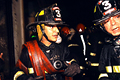 Pour la protection de l’image (UTILISATION INTERDITE SANS AUTORISATION), la photographie n’est pas légendée. Les reportages complets sont disponibles, sous conditions, auprès du photographe/auteur. Feu, santiago, chili, pompiers, volontaires, photos 