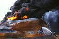 Pour la protection de l’image (UTILISATION INTERDITE SANS AUTORISATION), la photographie n’est pas légendée. Le reportage complet est disponible, sous conditions, auprès du photographe/auteur (LA RESOLUTION BASSE DE L’IMAGE EST VOLONTAIRE) pompiers, abidjan, feu, hydrocarbure 