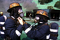 Pour la protection de l’image (UTILISATION INTERDITE SANS AUTORISATION), la photographie n’est pas légendée. Le reportage complet est disponible, sous conditions, auprès du photographe/auteur (LA RESOLUTION BASSE DE L’IMAGE EST VOLONTAIRE) Feu, Chine, Hong Kong, photos, pompiers, chinois 