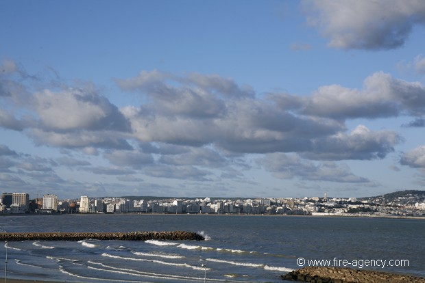 DESTINATION TANGER (MAROC)