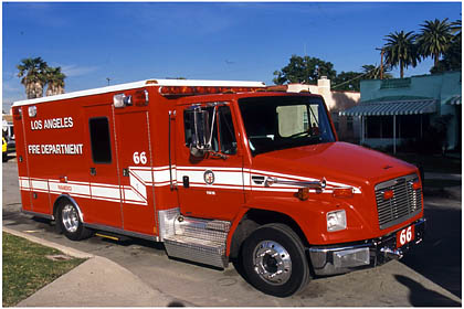 PARAMEDIC américain du LOS ANGELES